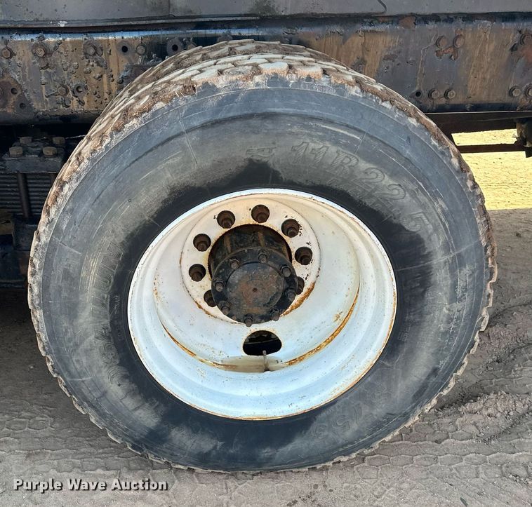 image for item MQ9442 2005 Sterling  crane truck