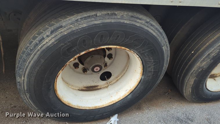 image for item MX9429 2014 Stoughton AVW-535T-S-C-AR  dry van trailer