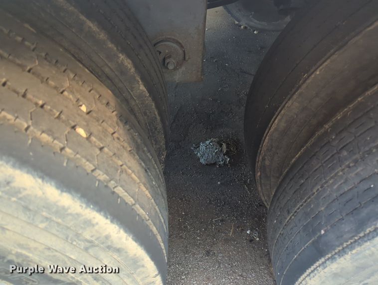 image for item MX9429 2014 Stoughton AVW-535T-S-C-AR  dry van trailer