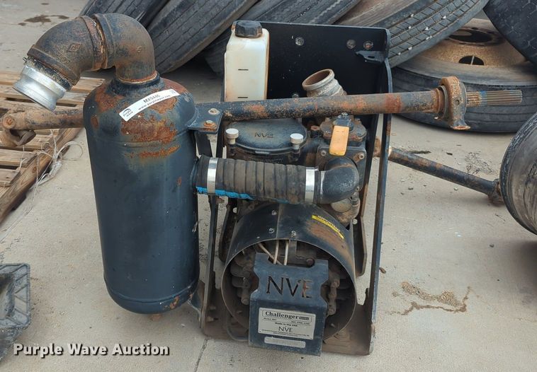 image for item MX9446 Challenger 607  vacuum pump