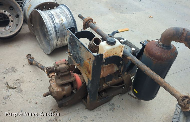 image for item MX9446 Challenger 607  vacuum pump