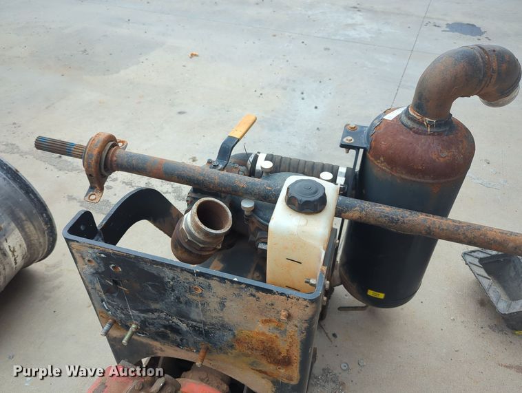 image for item MX9446 Challenger 607  vacuum pump