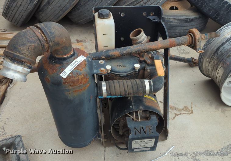 image for item MX9446 Challenger 607  vacuum pump