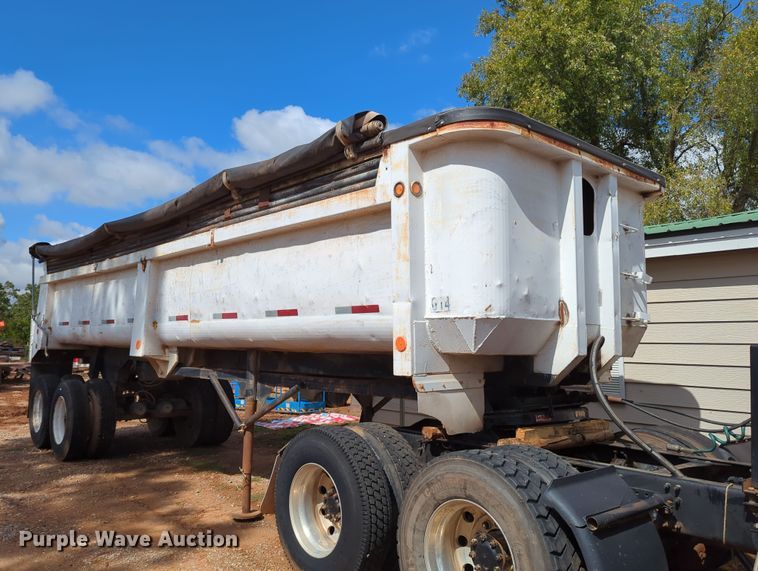 image for item MX9457 1978 Cherokee  end dump trailer