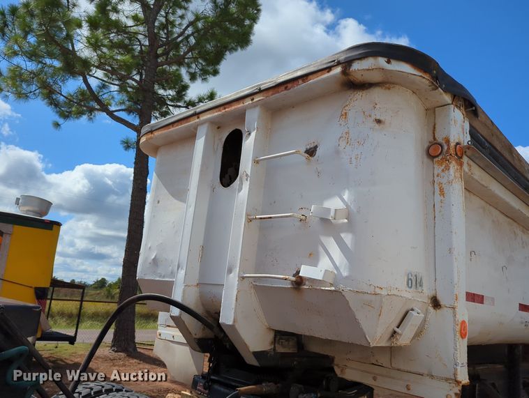 image for item MX9457 1978 Cherokee  end dump trailer