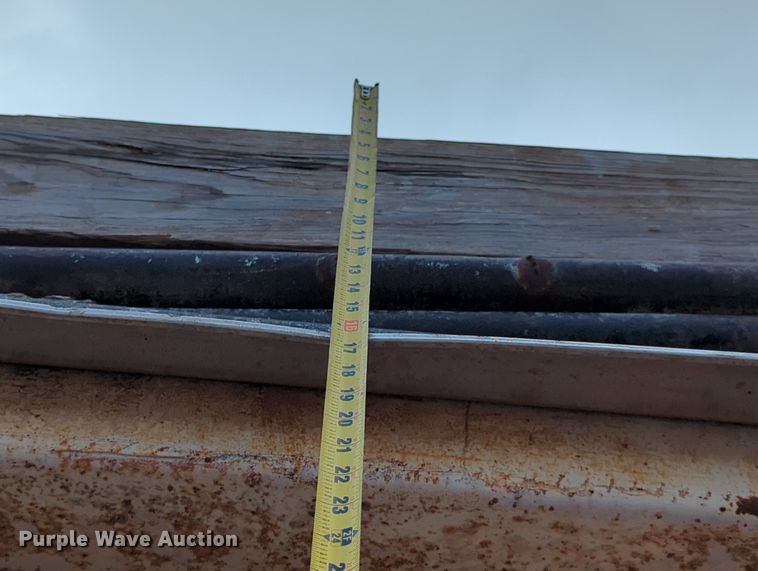 image for item MX9457 1978 Cherokee  end dump trailer