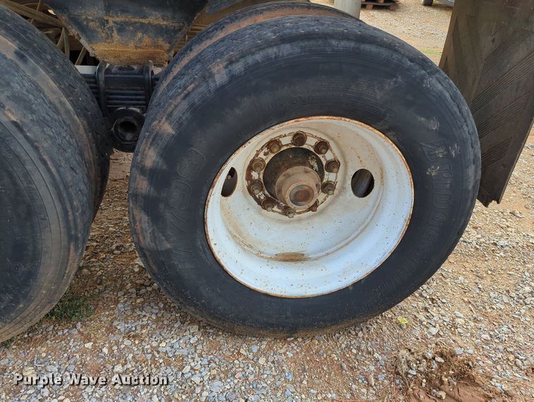 image for item MX9457 1978 Cherokee  end dump trailer