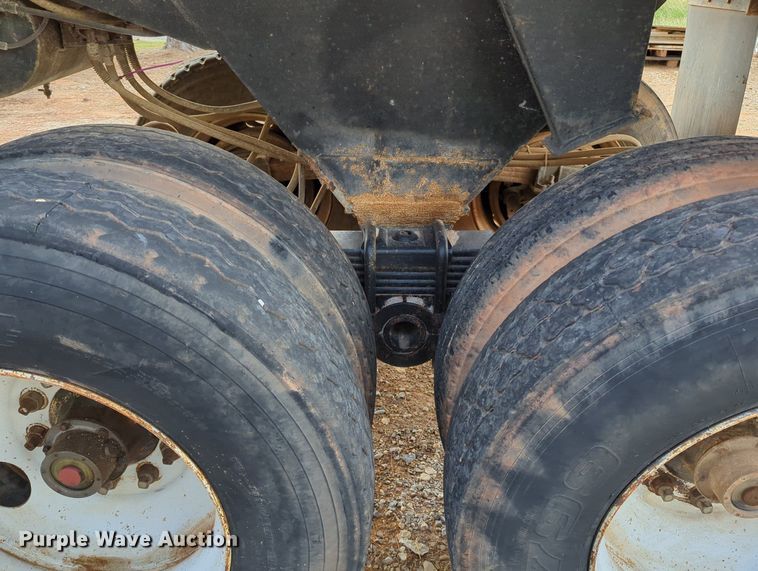 image for item MX9457 1978 Cherokee  end dump trailer