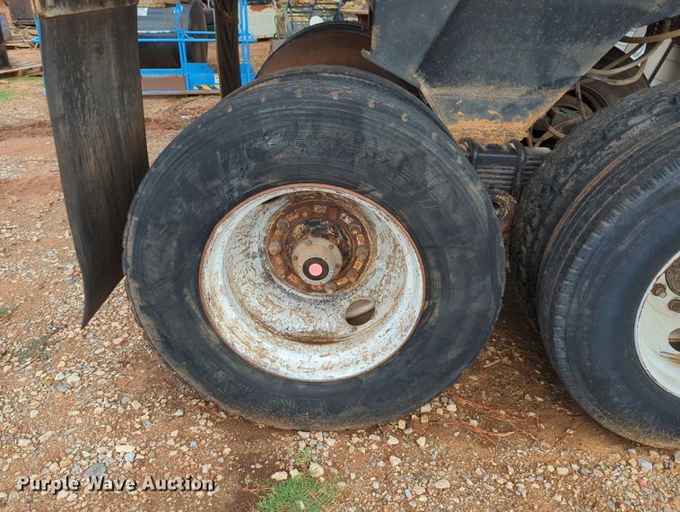 image for item MX9457 1978 Cherokee  end dump trailer