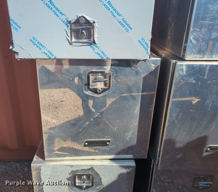 image for item MX9524 (8) tool boxes