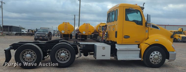 image for item MX9528 2019 Kenworth T680  semi truck