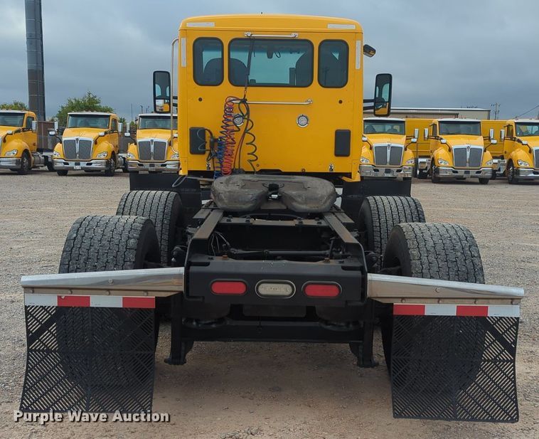 image for item MX9528 2019 Kenworth T680  semi truck