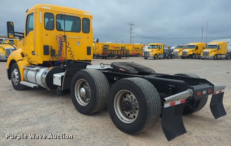 image for item MX9528 2019 Kenworth T680  semi truck