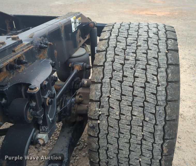 image for item MX9529 2015 Peterbilt 579  semi truck