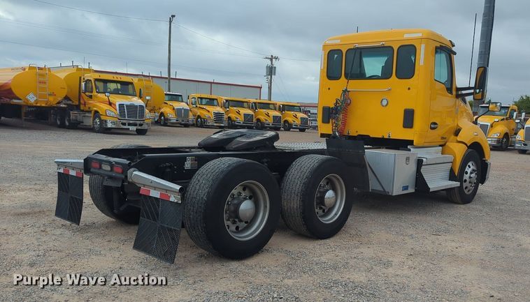 image for item MX9530 2020 Kenworth T680  semi truck