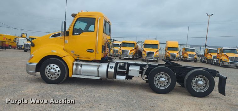 image for item MX9530 2020 Kenworth T680  semi truck