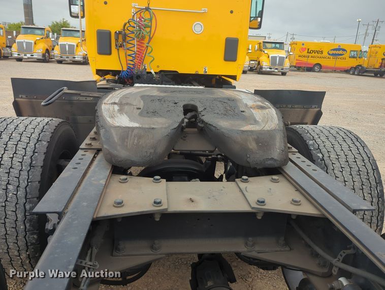 image for item MX9530 2020 Kenworth T680  semi truck