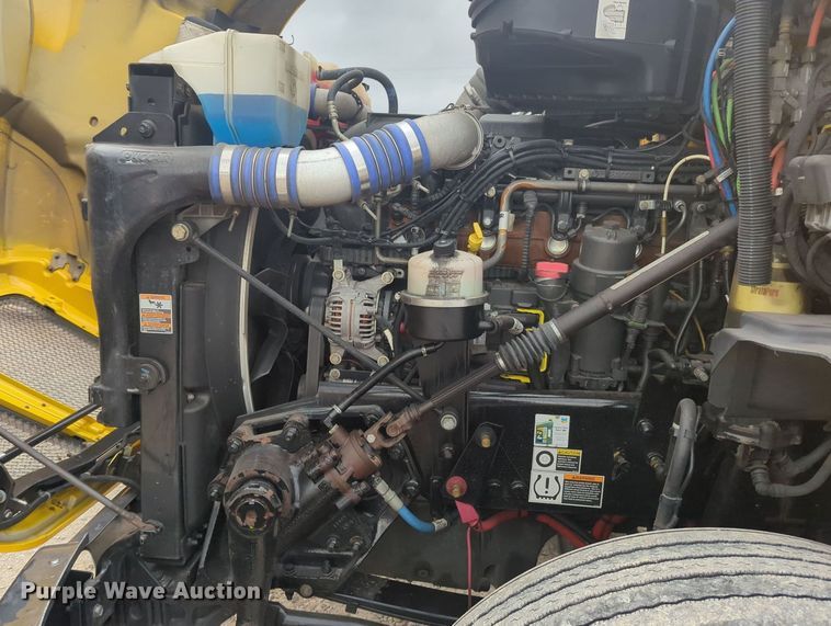 image for item MX9530 2020 Kenworth T680  semi truck