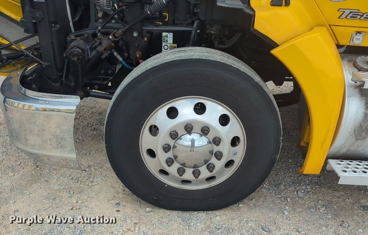 image for item MX9530 2020 Kenworth T680  semi truck