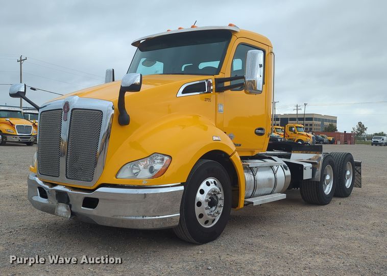 image for item MX9531 2020 Kenworth T680  semi truck