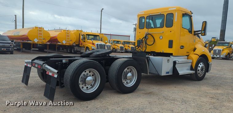 image for item MX9531 2020 Kenworth T680  semi truck