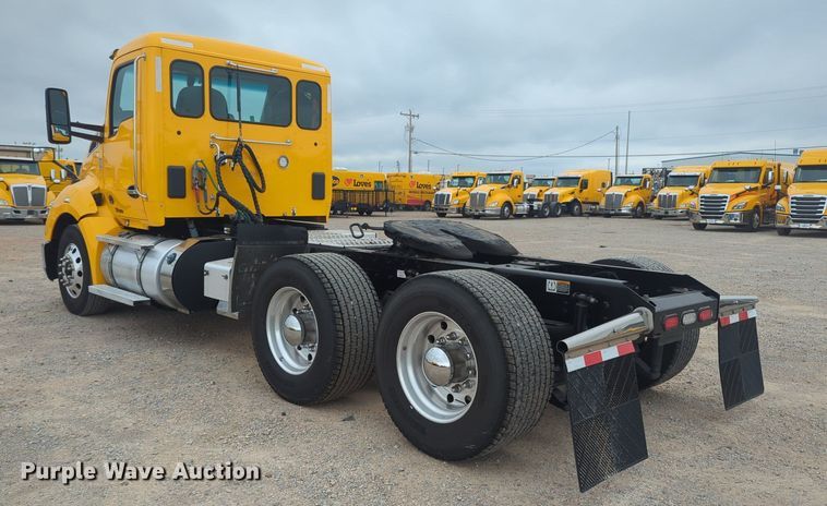 image for item MX9531 2020 Kenworth T680  semi truck