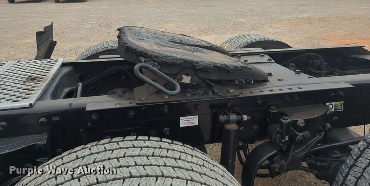 image for item MX9531 2020 Kenworth T680  semi truck