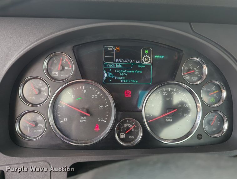 image for item MX9531 2020 Kenworth T680  semi truck