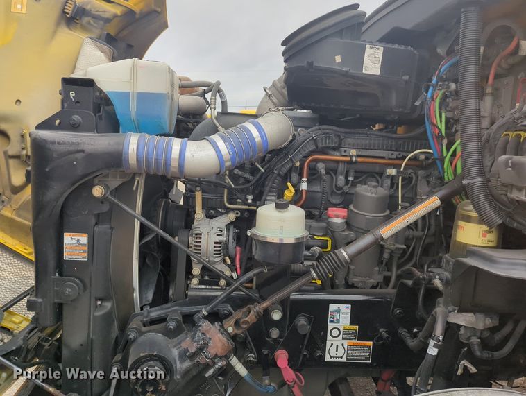 image for item MX9531 2020 Kenworth T680  semi truck