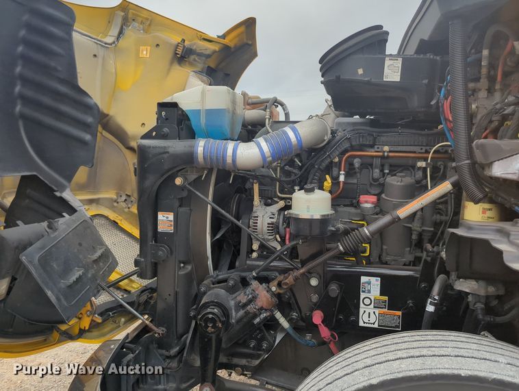 image for item MX9531 2020 Kenworth T680  semi truck