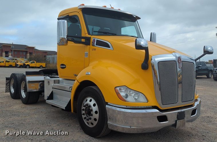 image for item MX9532 2020 Kenworth T680  semi truck