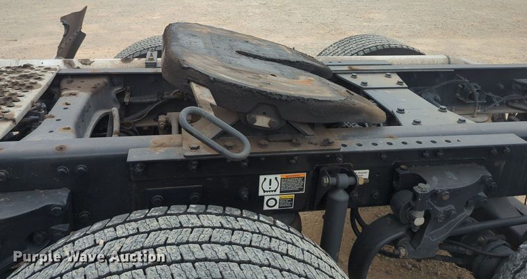 image for item MX9532 2020 Kenworth T680  semi truck