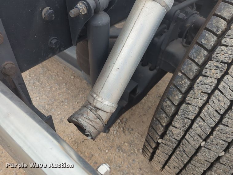 image for item MX9532 2020 Kenworth T680  semi truck