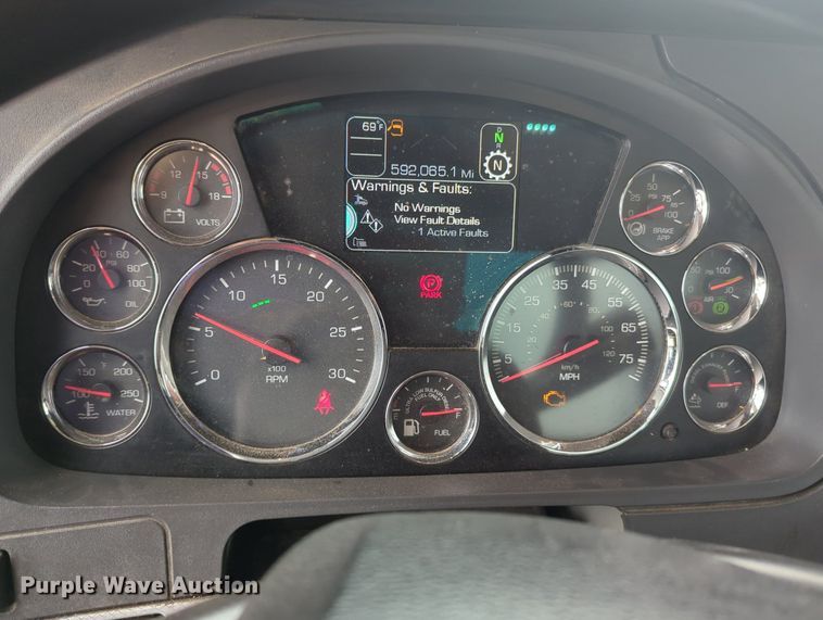 image for item MX9532 2020 Kenworth T680  semi truck