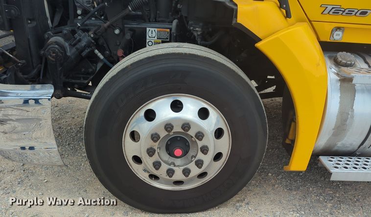 image for item MX9532 2020 Kenworth T680  semi truck