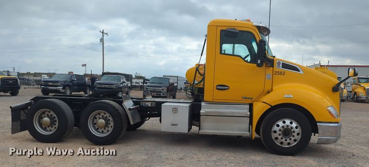image for item MX9533 2019 Kenworth T680  semi truck