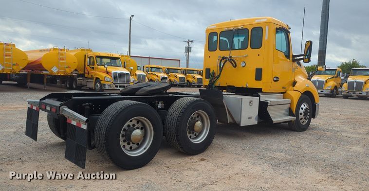 image for item MX9533 2019 Kenworth T680  semi truck