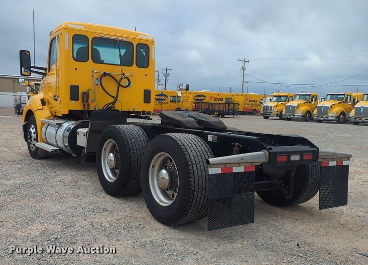 image for item MX9533 2019 Kenworth T680  semi truck