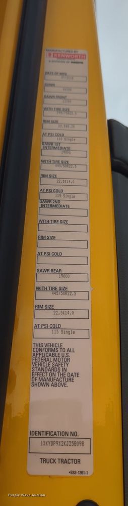 image for item MX9533 2019 Kenworth T680  semi truck