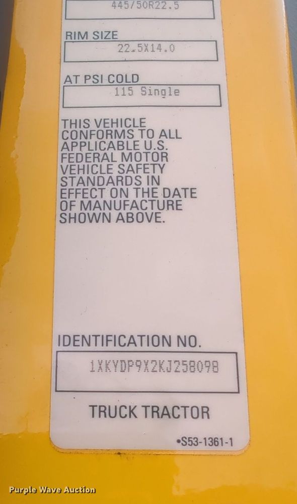 image for item MX9533 2019 Kenworth T680  semi truck