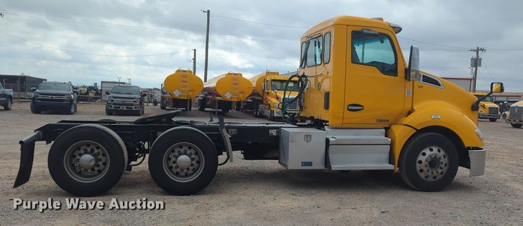 image for item MX9534 2020 Kenworth T680  semi truck