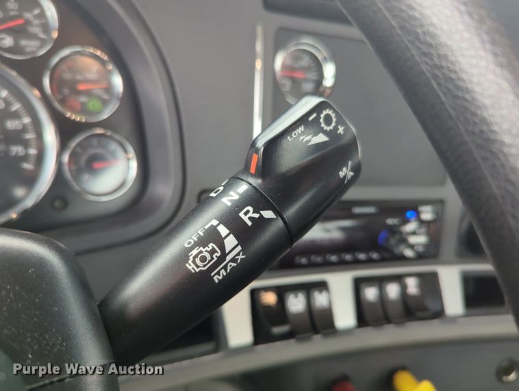 image for item MX9534 2020 Kenworth T680  semi truck