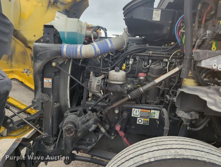 image for item MX9534 2020 Kenworth T680  semi truck