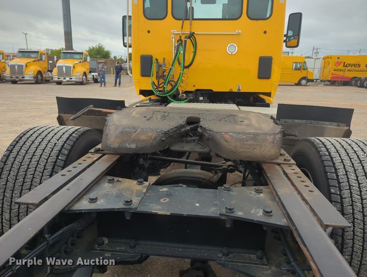 image for item MX9535 2019 Kenworth T680  semi truck