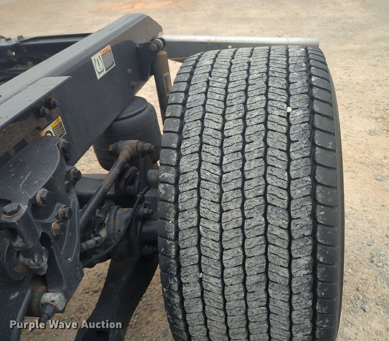 image for item MX9535 2019 Kenworth T680  semi truck