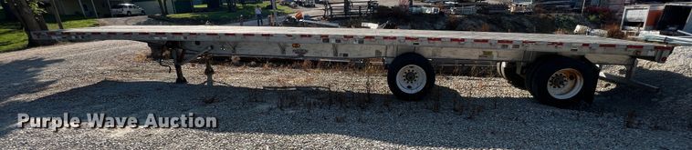 image for item NA9146 2001 Wilson CF900  flatbed trailer