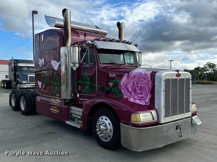 image for item NP9658 1995 Peterbilt 377  semi truck