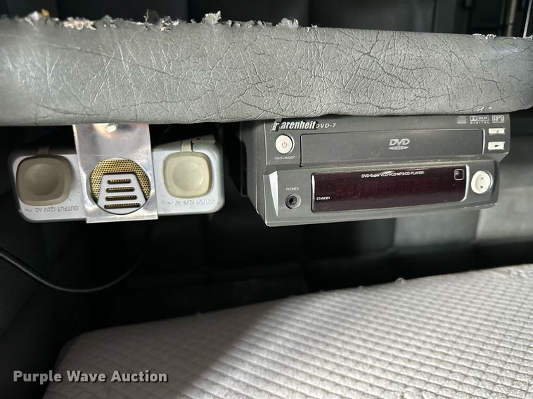 image for item NP9658 1995 Peterbilt 377  semi truck