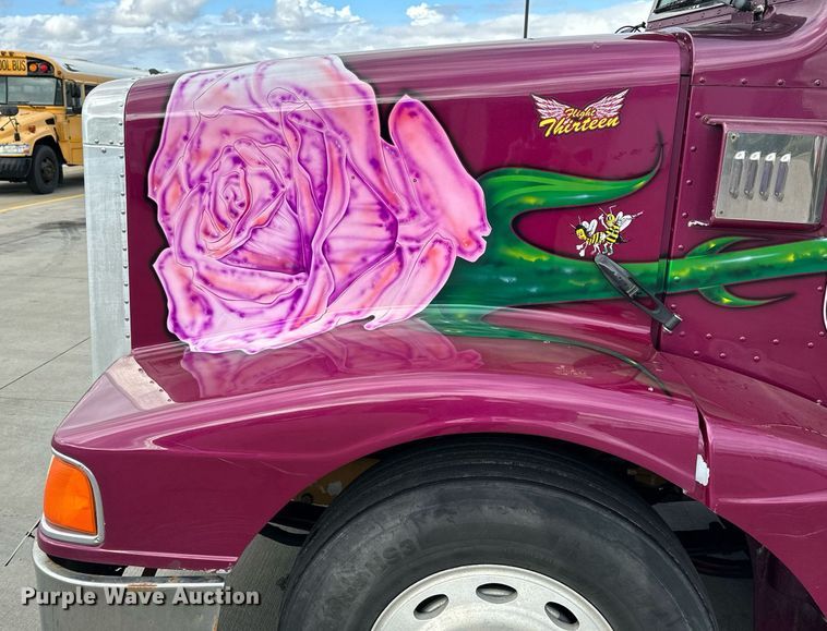 image for item NP9658 1995 Peterbilt 377  semi truck