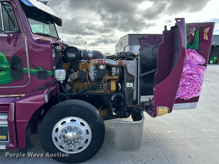 image for item NP9658 1995 Peterbilt 377  semi truck